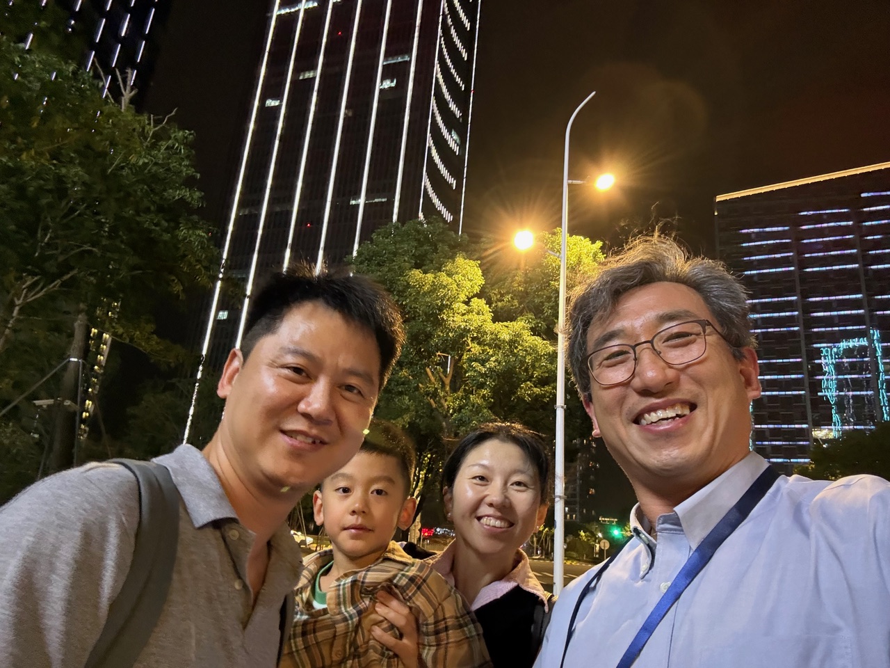 Dinner with lab Alumi Dapeng and Qiuye image 2
